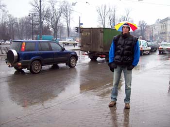 Bild 08 : Es regnet - auf dem Weg zur Banja!