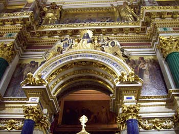 Bild 22 : In der Issak-Kathdrale - Durchgang zu einem Altar.